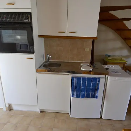 Maison Cosy Pour 4 Pers., A 250 M De La St-jacques, - Fr-1-639-31 Holiday home